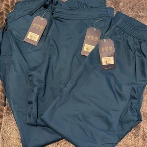 Set of 3 scrub pants